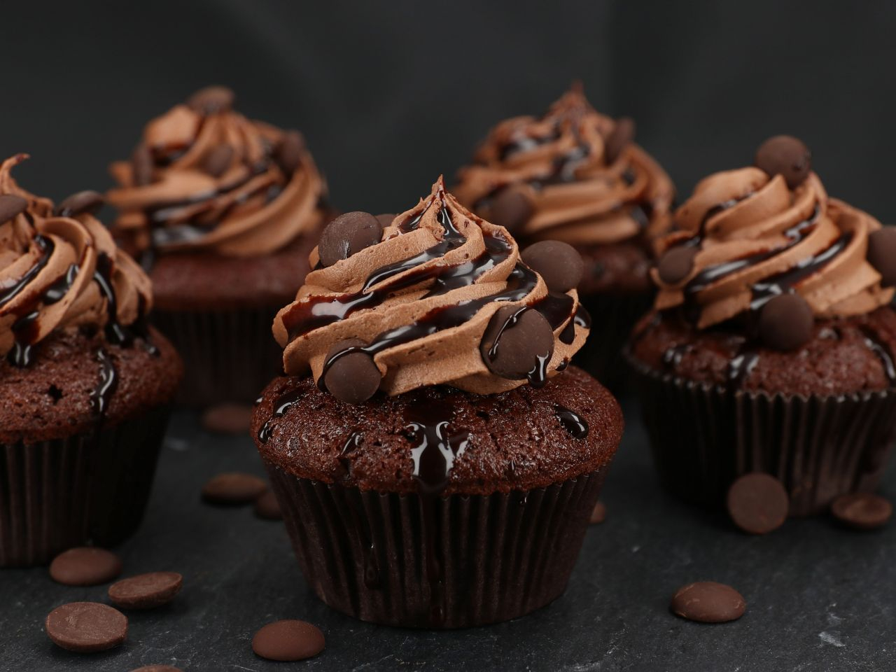 Chocolate Lovers Cupcakes 355g