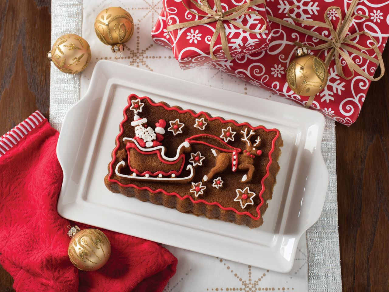 Nordic Ware Santas Sleigh Loaf Pan